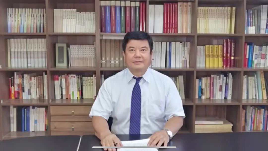 3.中華職業教育社黨組書記、總干事方乃純.jpg